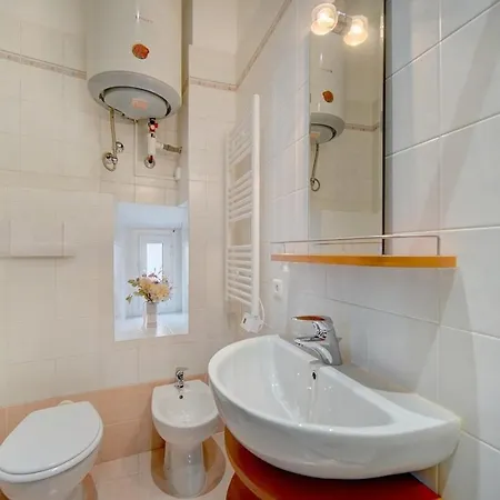 Ref 1320 - Center - For Rent דירה *